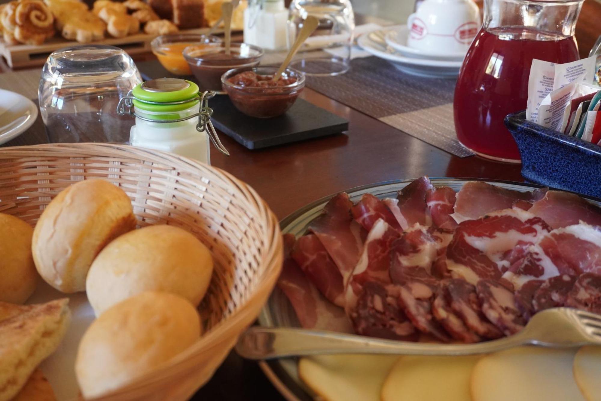 דורגלי Agriturismo Paulesa מראה חיצוני תמונה